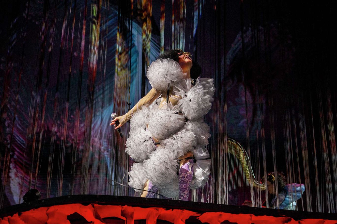 LIVE REVIEW // Jeffrey goes to see Björk in San Francisco